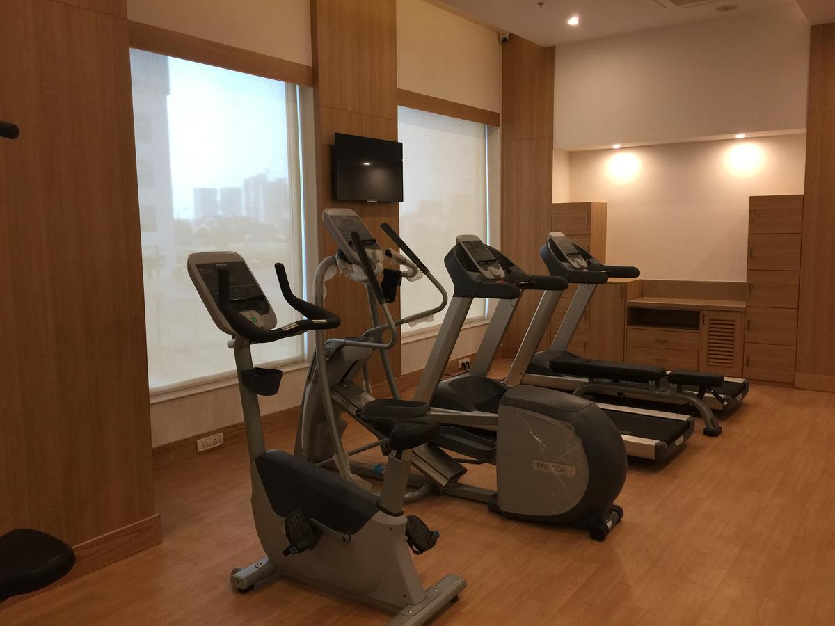 Lemon Tree Hotel, Sector 60, Gurugram Гургаон Экстерьер фото