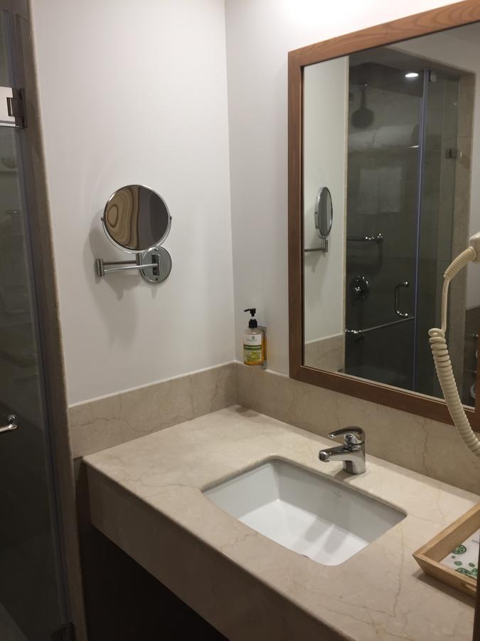 Lemon Tree Hotel, Sector 60, Gurugram Гургаон Экстерьер фото